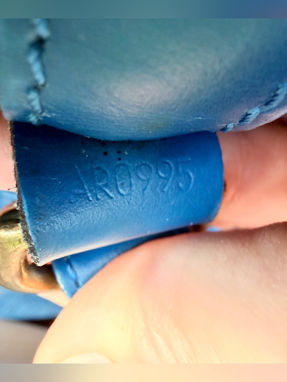 Louis Vuitton Noé Epi Leather Bucket Bag in Toledo Blue - Picture 7 of 16